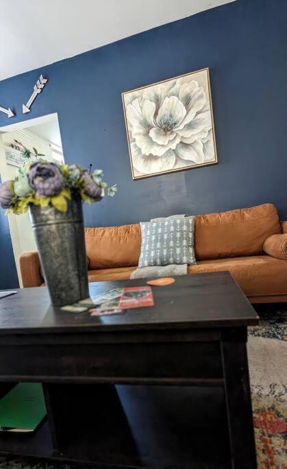 Escape On Hambright'S Alley! Walk 2 Everything! Cyclists Welcome! 1St Fl Unit A Cumberland Exterior photo