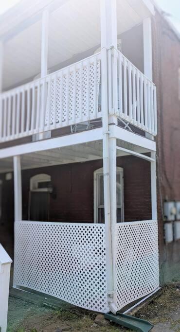 Escape On Hambright'S Alley! Walk 2 Everything! Cyclists Welcome! 1St Fl Unit A Cumberland Exterior photo