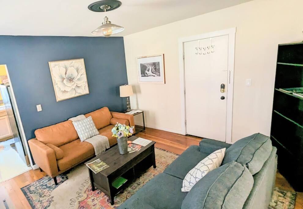 Escape On Hambright'S Alley! Walk 2 Everything! Cyclists Welcome! 1St Fl Unit A Cumberland Exterior photo
