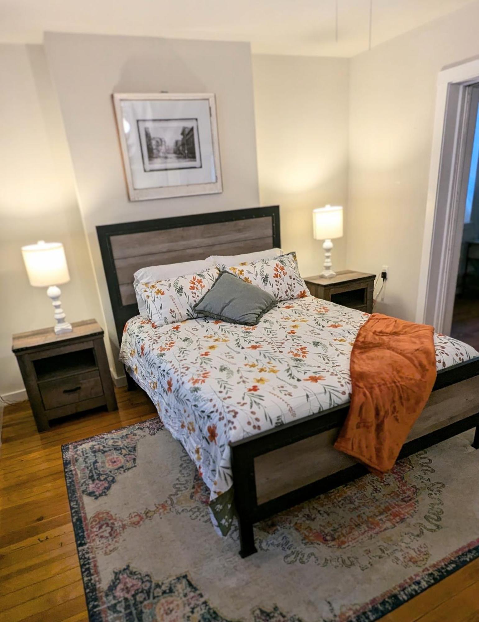 Escape On Hambright'S Alley! Walk 2 Everything! Cyclists Welcome! 1St Fl Unit A Cumberland Exterior photo